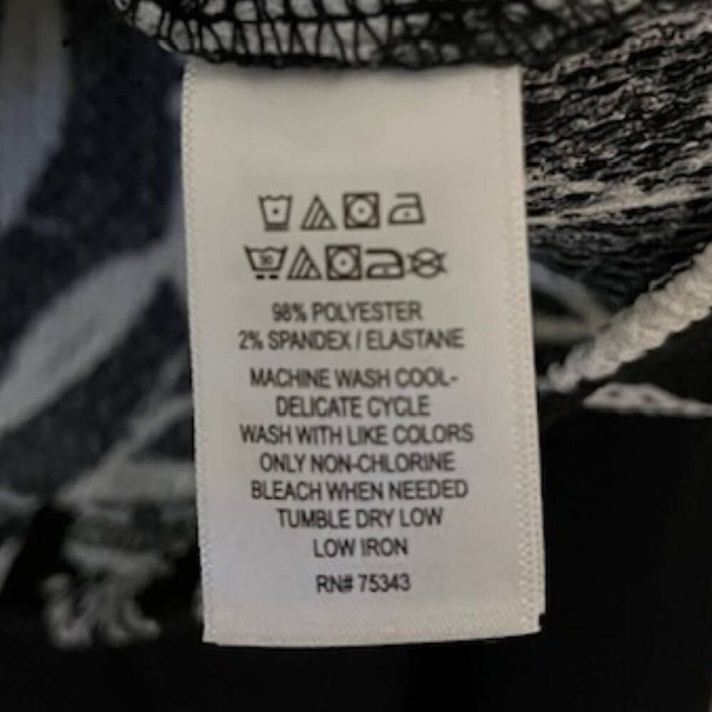 Tahari 2-piece crepe outfit - wide leg pants, cap sleeve top - super comfy - XL - Picture 4 of 7